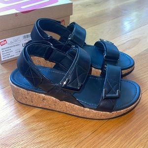 Fit Flop adjustable back strap leather sandals